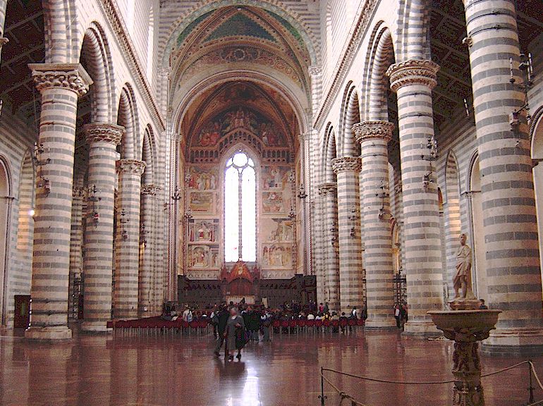 orvieto duomo_interior